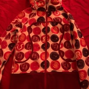 Lululemon Scuba 8 - Rare